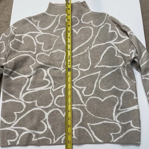 NWT Tahari Mock Neck Sweater Tan w/Hearts LongSleeve WMS S CozyStretch Valentine - Picture 8 of 11